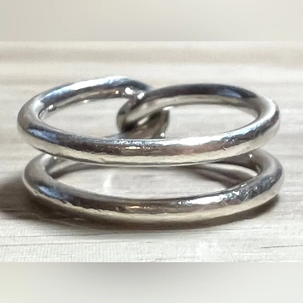 Designer Signed M Sterling Silver Modernist Linked Dual Band Ring, Size 6